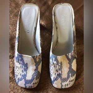Franco Sarto snakeskin (look) pumps.